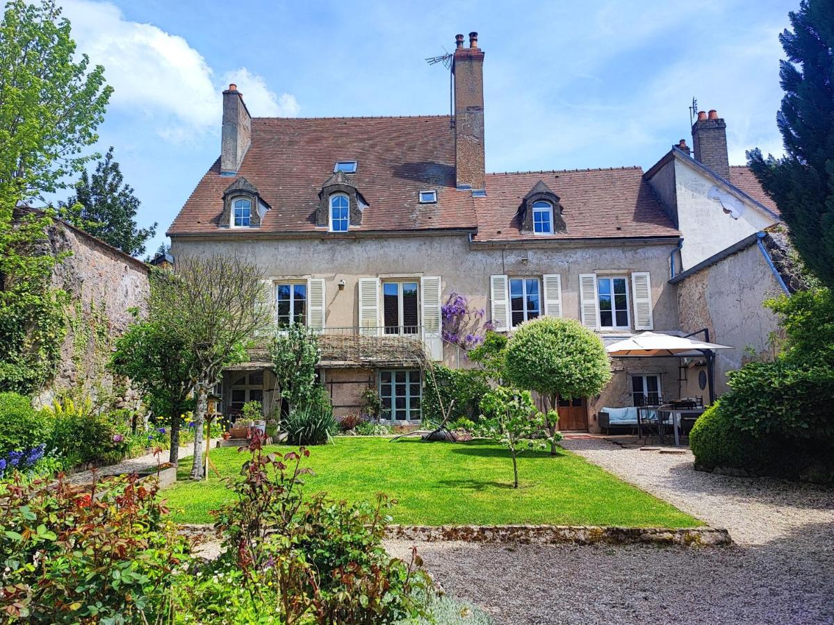 Les Suites - Saulieu Exterior foto