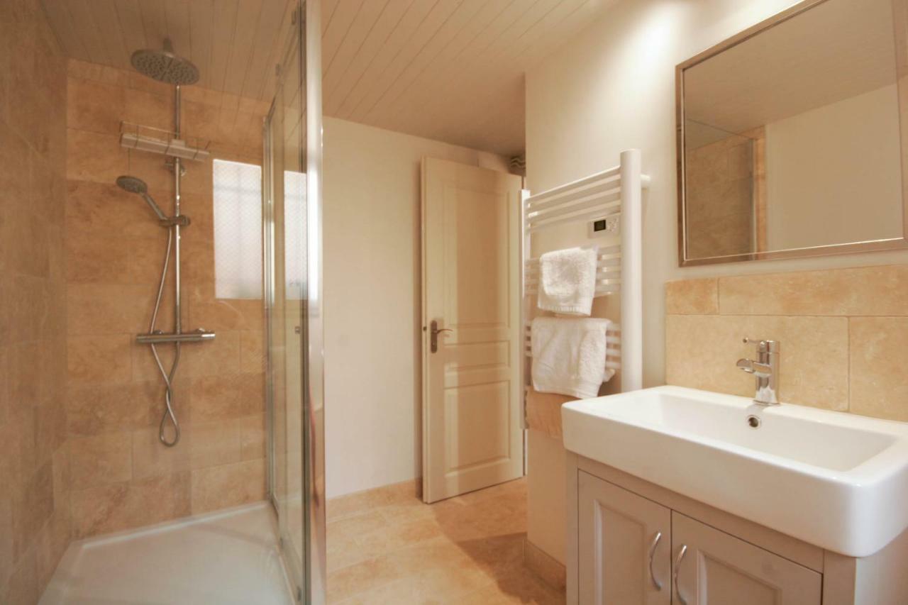 Les Suites - Saulieu Exterior foto